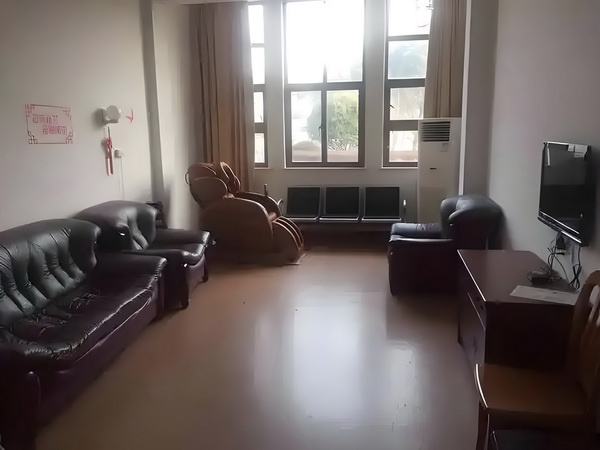 深圳代办户口_E句话 | 董璇“新婚即分居”？ E句话  念下融概网金互联
