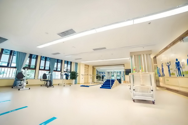 中介办理深户_《南京照相馆》很好，能爆！ 南京照相馆按商务标准核算